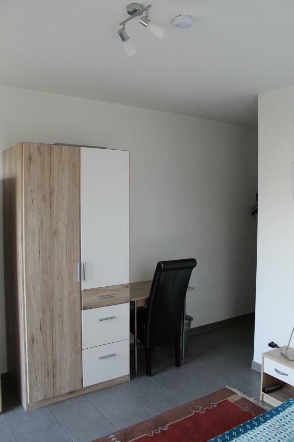 Neumann Zimmervermietung Lohne  Exterior foto